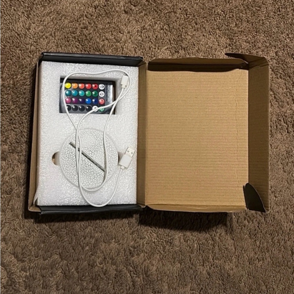 3D Illusion Lamp - Picture 2 of 10